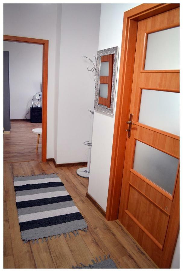 Color24 Apartament Stalowa Wola Exteriör bild